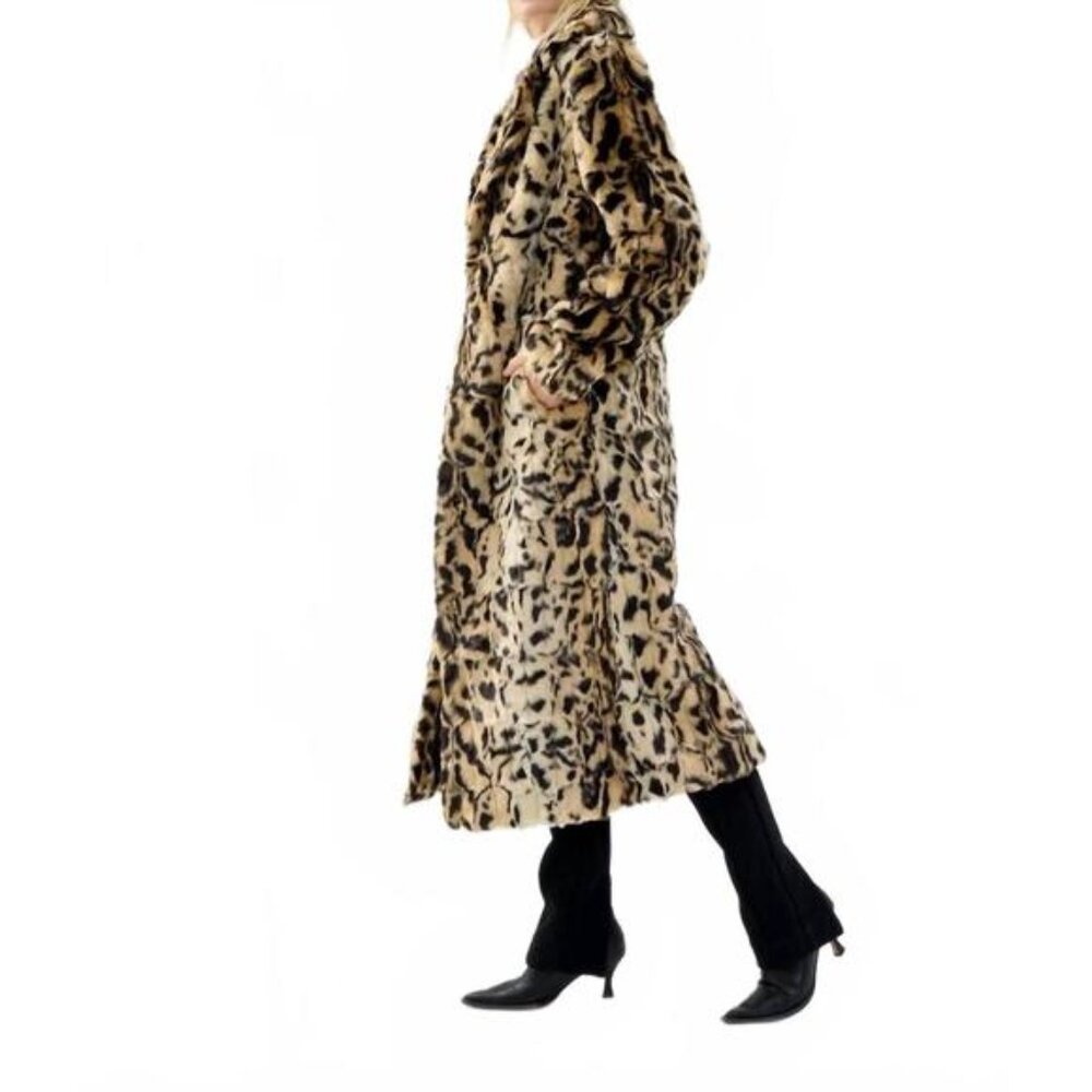 Unreal Fur Long Song Faux Fur Coat Light Leopard Teddy Fuzzy Cozy Longline